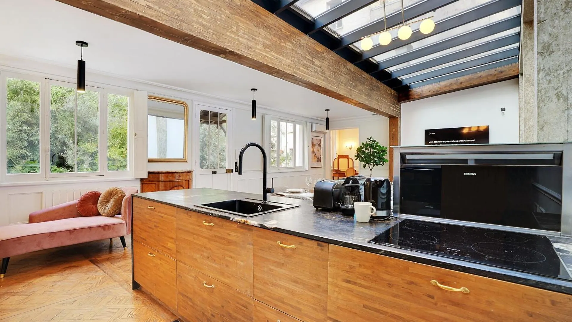 Exceptional - 3br-8p - Pantheon Apartment